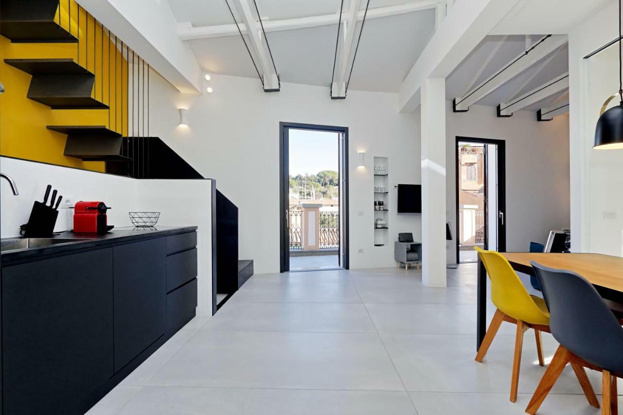 Apartamento Tiffany Deluxe Penthouse 30 Mt. From Piazza Di Spagna
